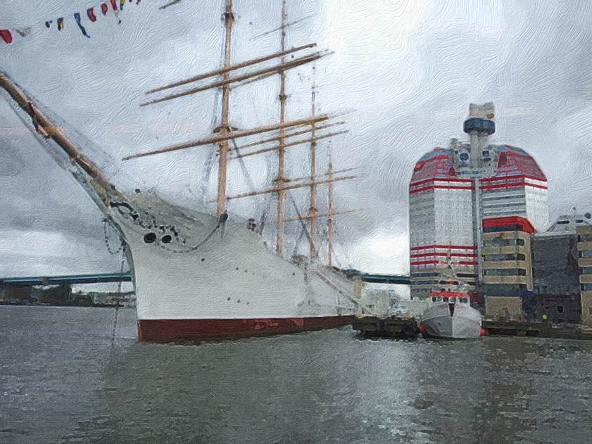 Ein Bild, das Wasser, Wasserfahrzeug, Transport, Segelschiff enthält.

Automatisch generierte Beschreibung